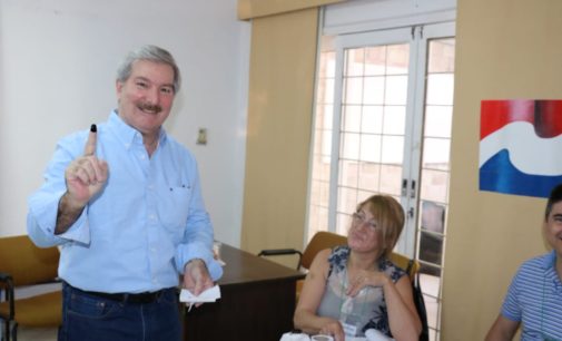 Carrizosa fue reelecto como presidente del Partido Patria Querida