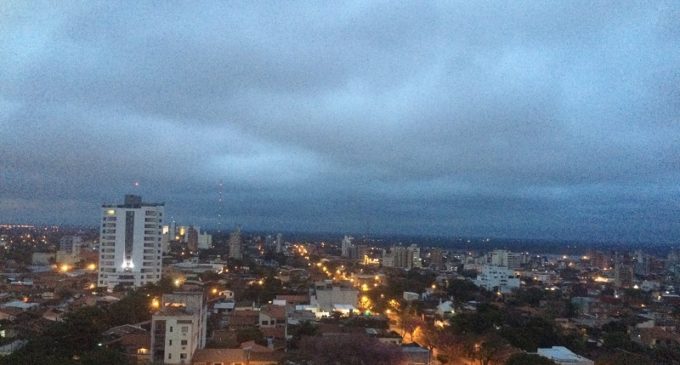 Anuncian martes cálido y con lluvias dispersas