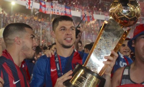 Cerro pide “hacer oídos sordos” ante rumores de salida de Rojas