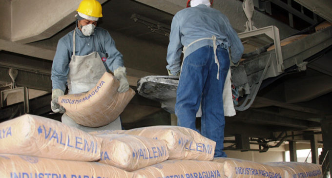 Elevadísimo el precio del cemento: Hasta G. 65.000 por bolsa