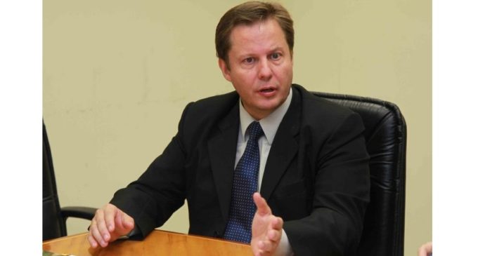 Postulante a ministro de Corte niega vínculo con Horacio Cartes