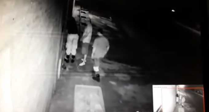 Cuatro policías detenidos por presunto robo a estafador
