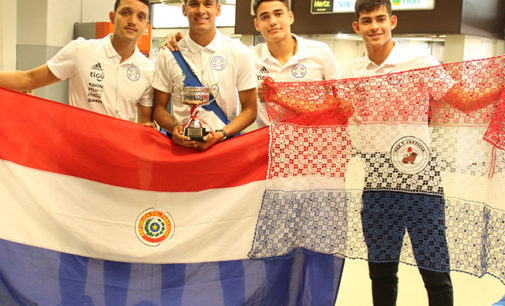 Albirroja Sub 17 retornó con el título en mano de Chile