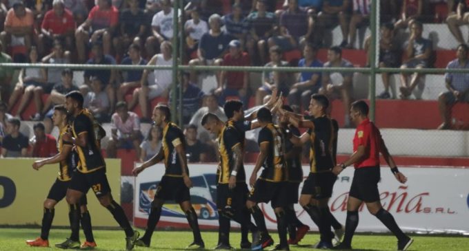 Guaraní juega por alcanzar la punta