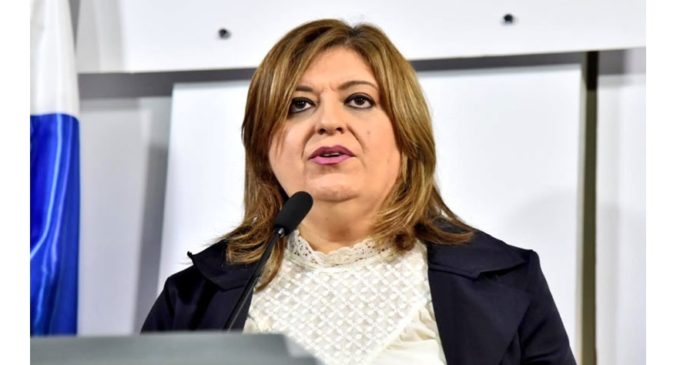 Sandra Quiñónez es más de lo mismo, critica abogada