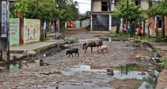 Una niña muerta y seis heridos arroja enfrentamiento entre familias en Bañado Sur