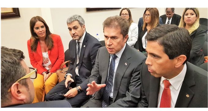 Caso Arrom – Martí: “La presencia del presidente Abdo fue una vergüenza”, cuestiona abogado