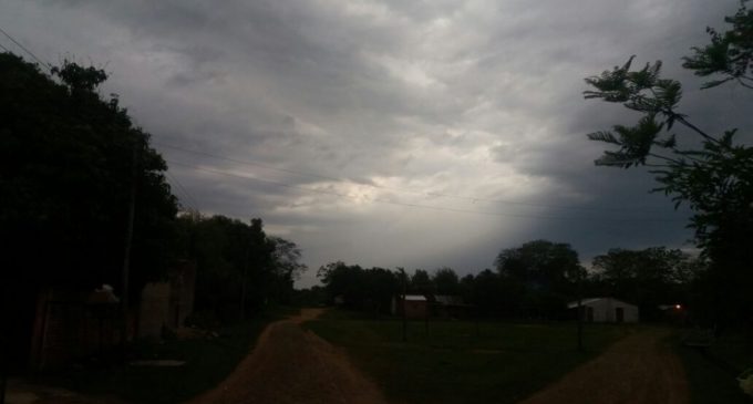 Anuncian martes caluroso y con tormentas
