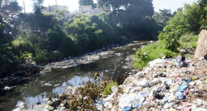 Emergencia ambiental en Asunción se debe a grave contaminación en arroyos