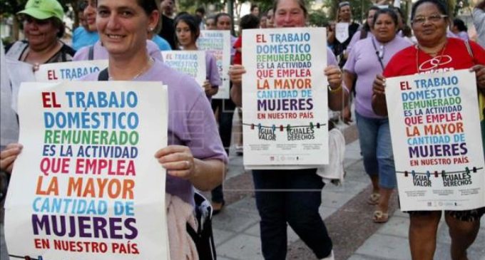 Empleadas domésticas celebran “igualdad salarial”