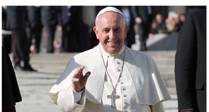 Papa Francisco pide que el diálogo con el islam sea decisivo para la paz mundial