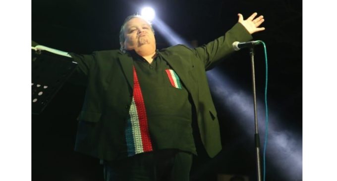 Cantante del conocido grupo musical “Los Mockers”, en estado delicado