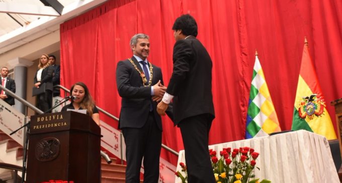 Mario Abdo fue condecorado por el gobierno de Bolivia