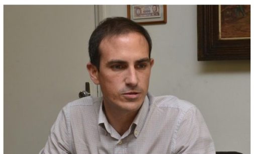 Que Contraloría investigue dinero de binacionales transferido a municipios y gobernaciones, pide senador