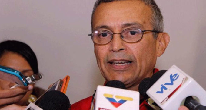 “Por una vara de bambú se cayó la electricidad en Venezuela”
