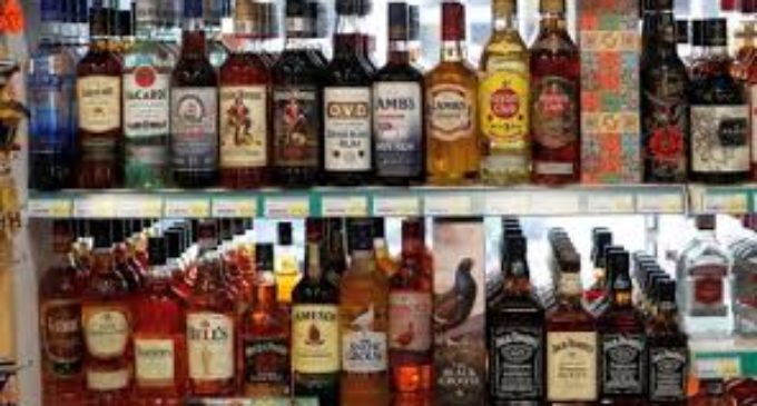 Proponen tasa máxima de impuestos a bebidas alcohólicas