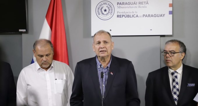 Asunción en triple emergencia