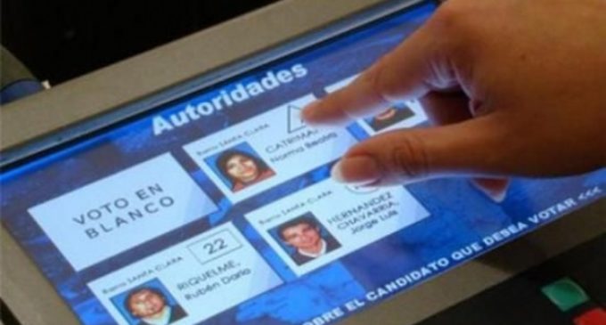 Uso de urnas electrónicas en elecciones sería inconstitucional, afirma TEDIC