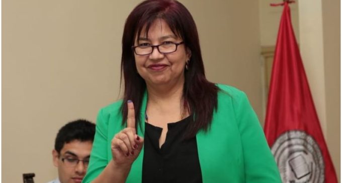Zully Vera es electa nueva rectora de la UNA