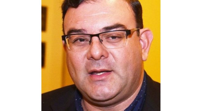 Comisión Escrache ahora apunta contra diputado Tomás Rivas y pedirán su desafuero