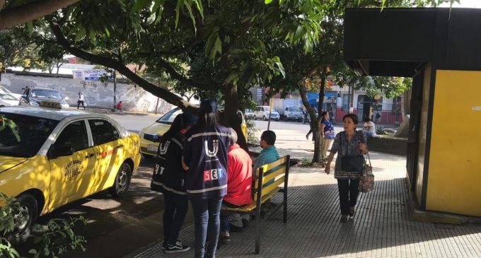 Tributación comienza controles a paradas de taxi