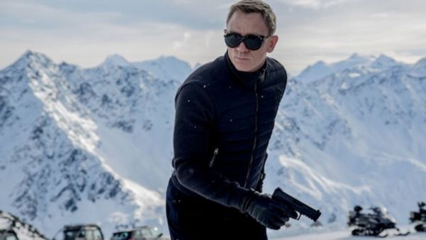 Actor quiere hacer un James Bond negro o gay