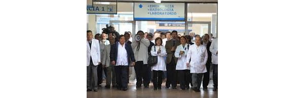 Sigue el paro de Médicos