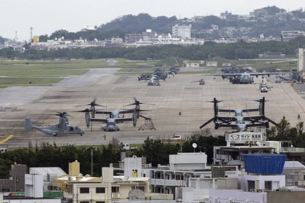 Tokio pospone obras de la base de EEUU en Okinawa por oposición local