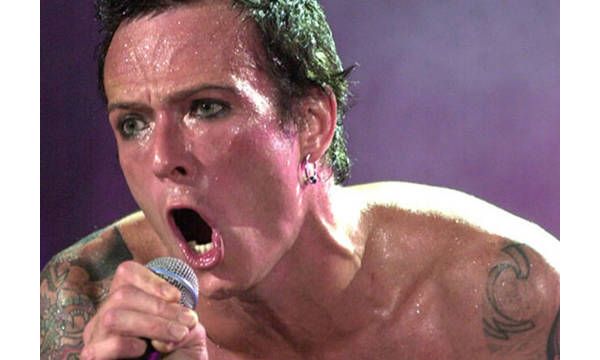 El roquero Scott Weiland murió de sobredosis de droga y alcohol