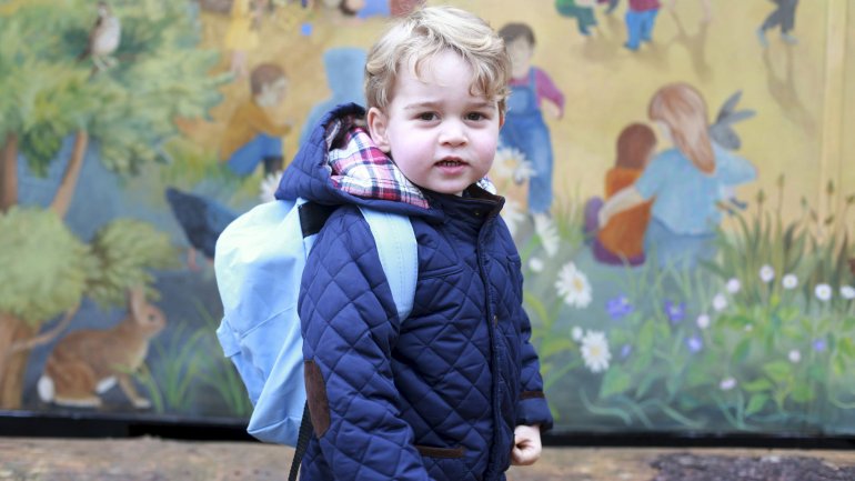 El príncipe George y su primer día de escuela