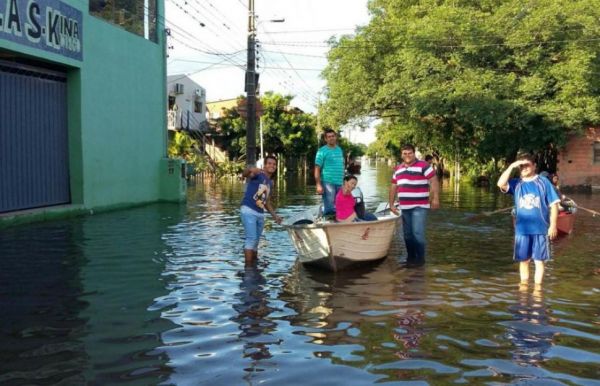 Crecida histórica de Rio también afecta a Clorinda