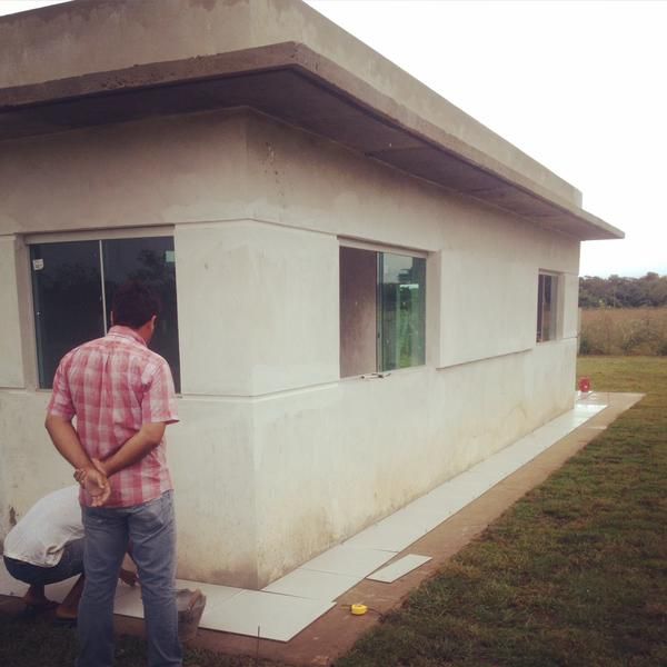 Construyen casas tipo A en Asunción y Gran Asunción a bajo costo