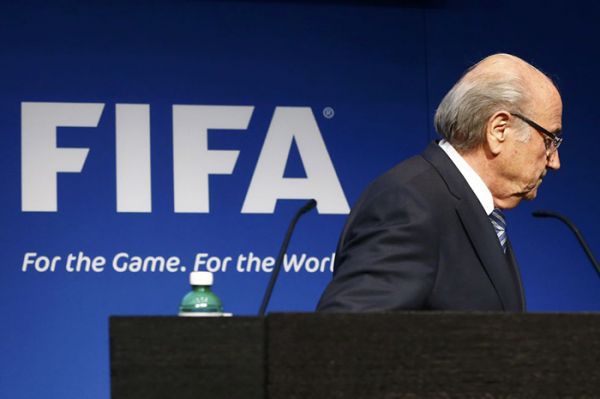 ?No he dimitido, he dejado mi cargo en manos del Congreso?, dice Blatter