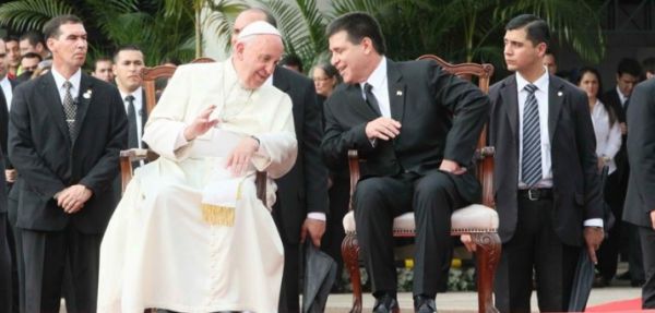 Directores de “7 cajas” preparan documental sobre visita del papa a Paraguay