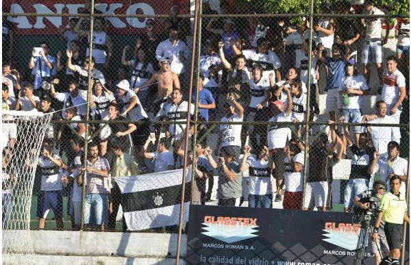 Fiscalía imputa a dos integrantes de la barra brava de Olimpia