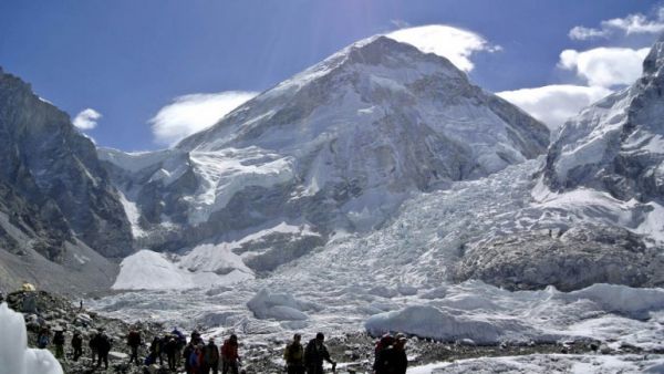 El trágico terremoto de Nepal desplazó el Monte Everest