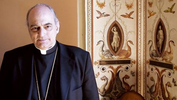 El Vaticano suspendió un contrato con la Conmebol y la AFA
