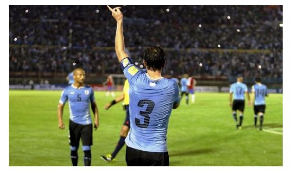 Uruguay propina a Chile el peor golpe en era Sampaoli