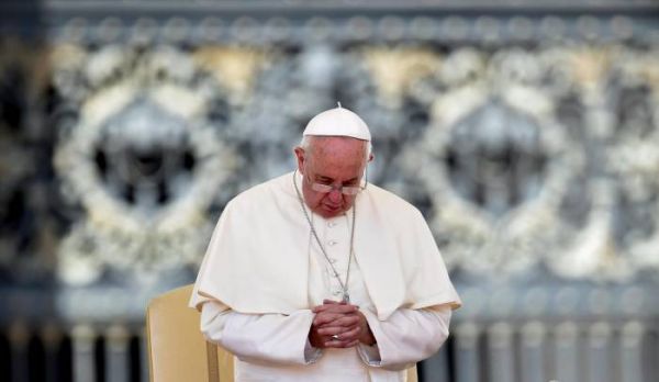 El papa Francisco pidió cooperar para evitar los “crímenes” del drama de la inmigración