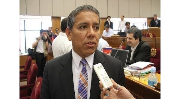 “Por mayoría se decidió acompañar al Dr. Linneo Ynsfrán”