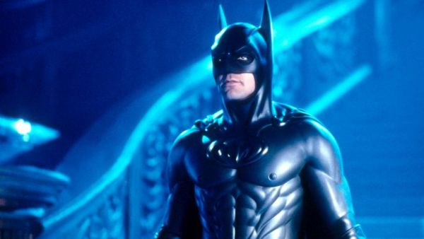 George Clooney se disculpa con los fans por interpretar a Batman