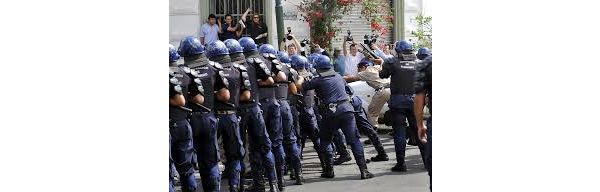 Represión y heridos en manifestación docente