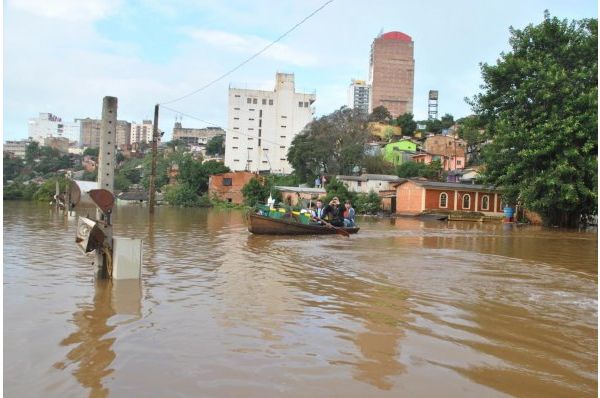 Lluvias afectaron nuevamente crecida de ríos