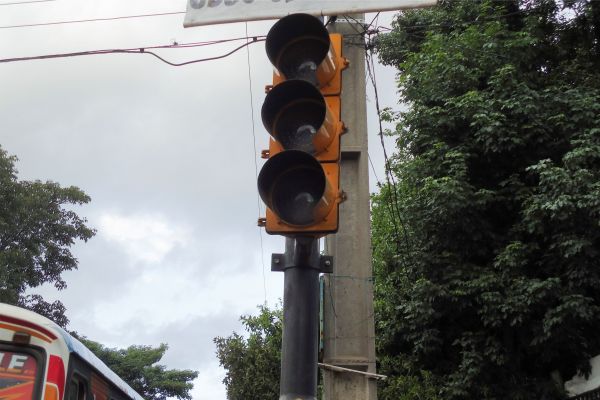 Puntos conflictivos por falta de semáforos