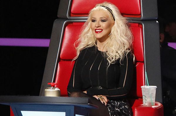 Christina Aguilera dará clases de canto en la red
