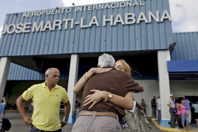 EE.UU. eliminará barreras legales para los vuelos con Cuba
