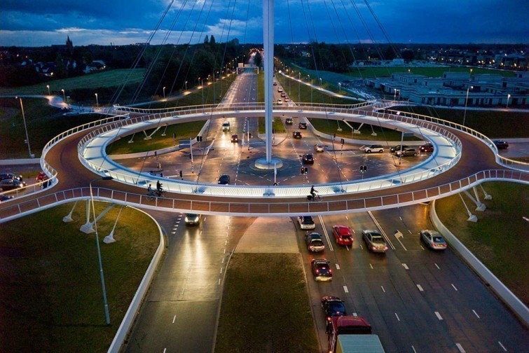¿Por qué las ciudades deberían invertir en increíbles puentes para bicicletas?