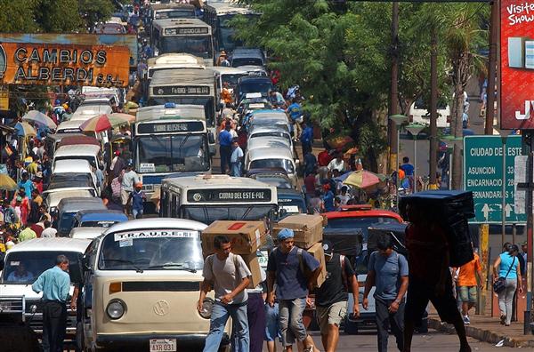 Argentinos aprovecharon el asueto por dengue y vinieron de compras a Encarnación