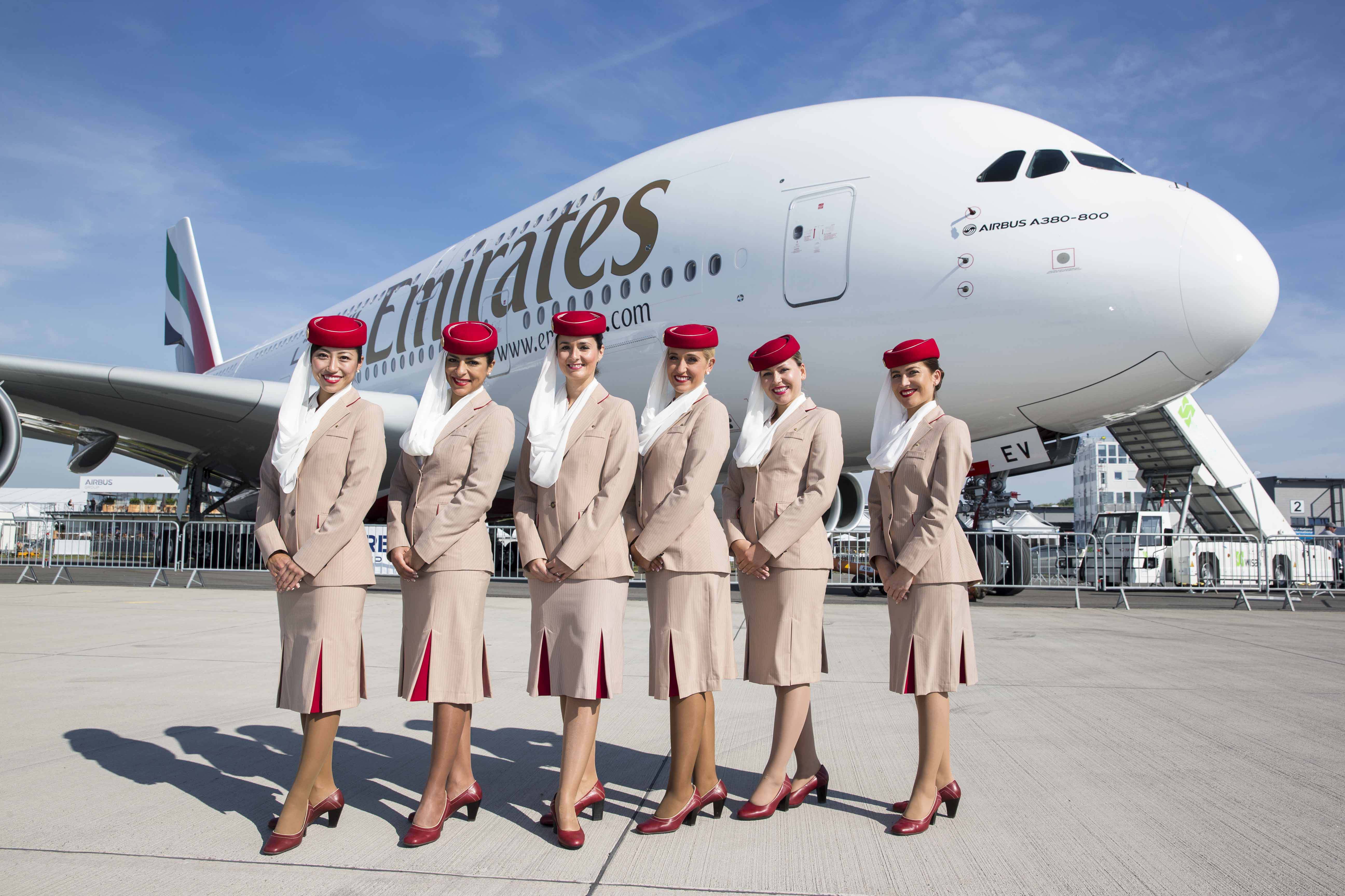 Emirates aterriza para contratar tripulación paraguaya