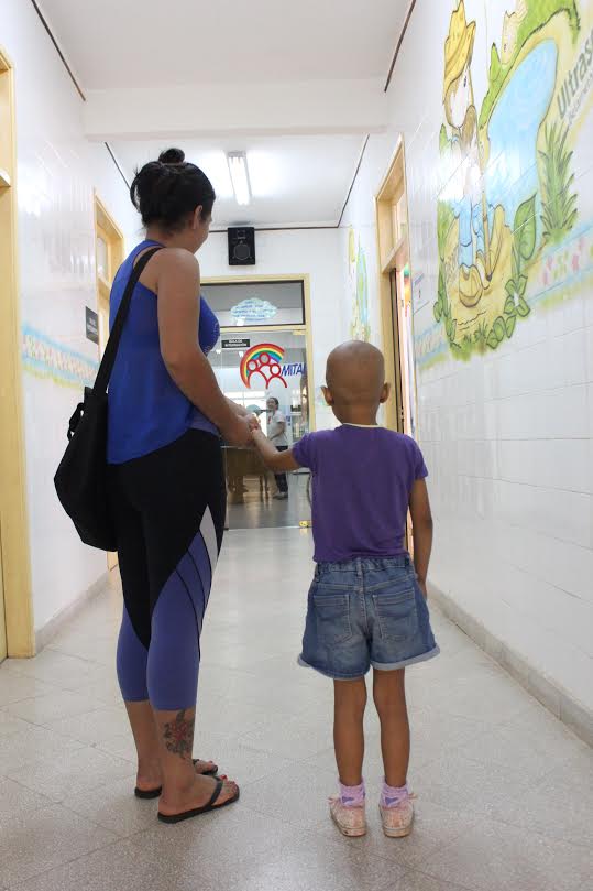 Pilares de atención a niños con cáncer: albergue, escuela y más medicamentos